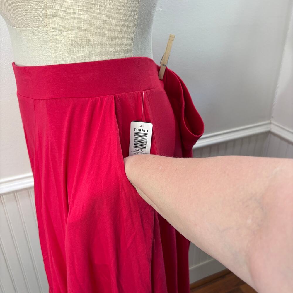 Torrid Size 4X Circle Skater Skirt NEW Neon Pink Jersey Pockets Super Soft Knit - Picture 4 of 9